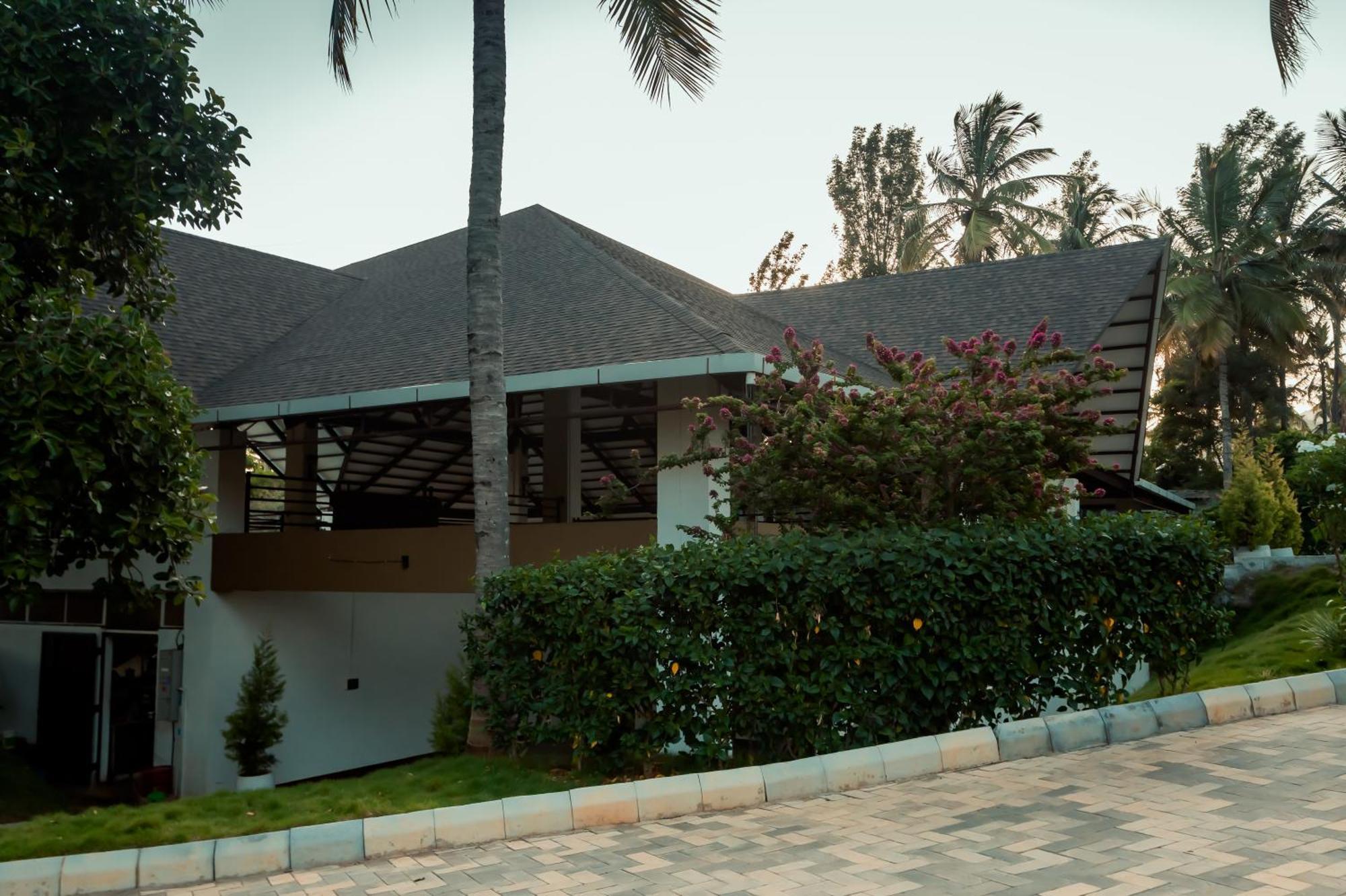 Commune18 Spa Resorts Chikmagalūr Esterno foto