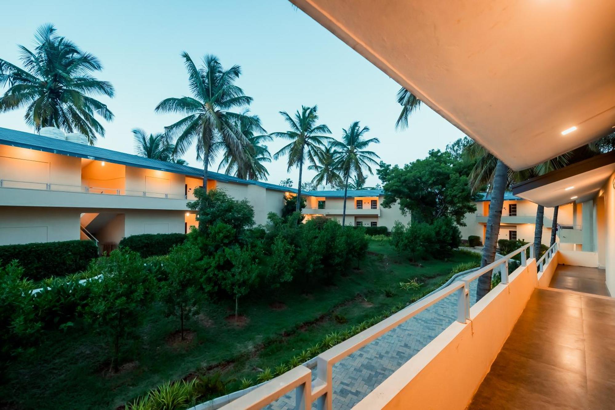 Commune18 Spa Resorts Chikmagalūr Esterno foto