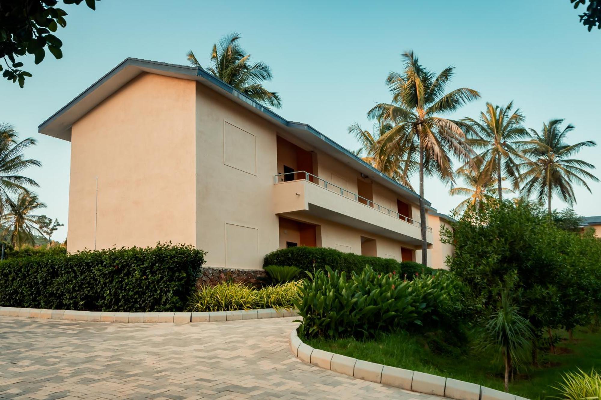 Commune18 Spa Resorts Chikmagalūr Esterno foto