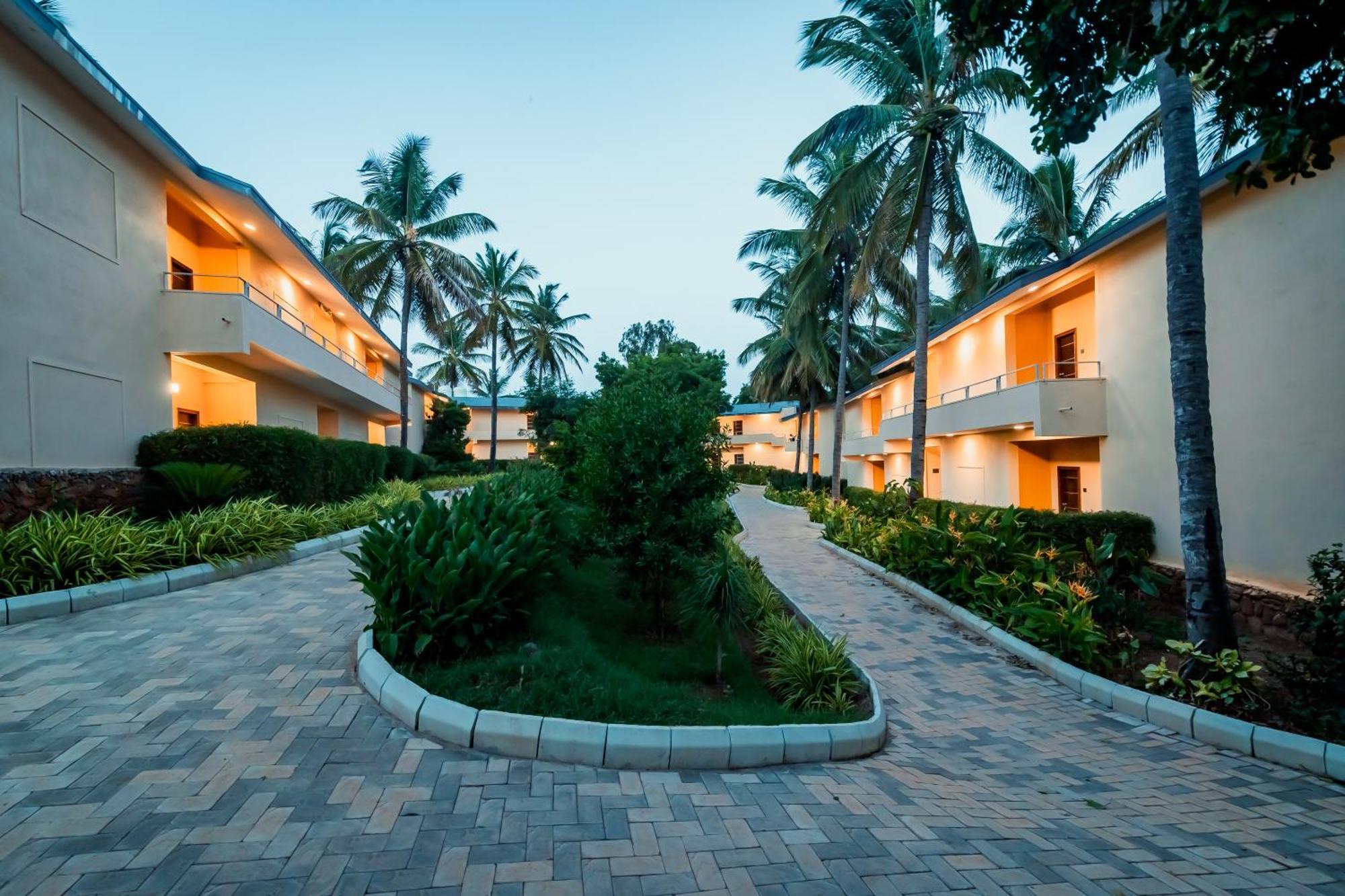 Commune18 Spa Resorts Chikmagalūr Esterno foto