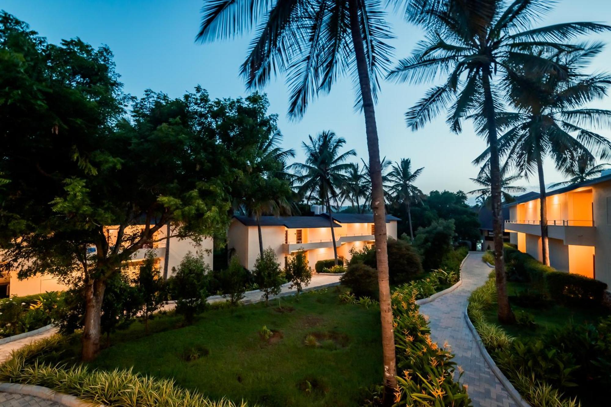Commune18 Spa Resorts Chikmagalūr Esterno foto