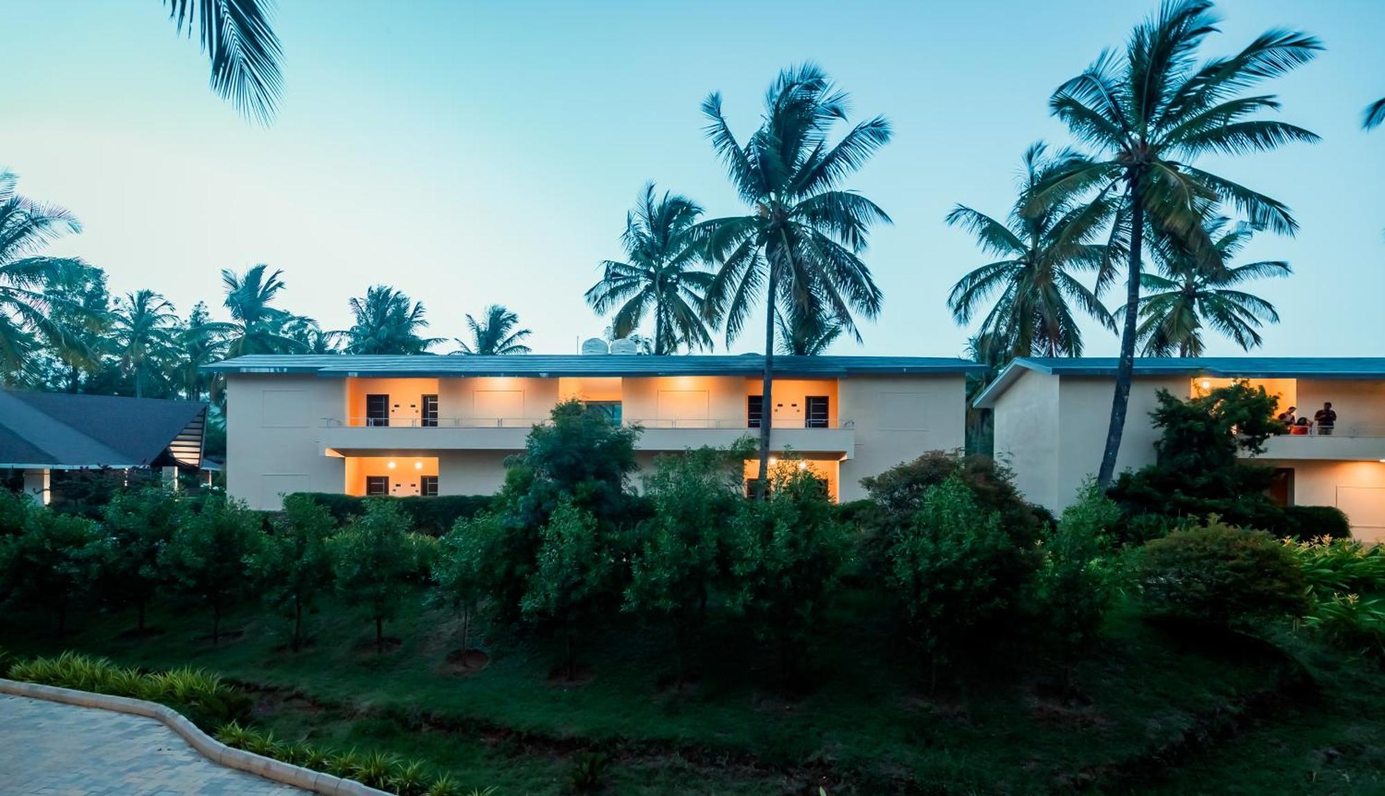 Commune18 Spa Resorts Chikmagalūr Esterno foto