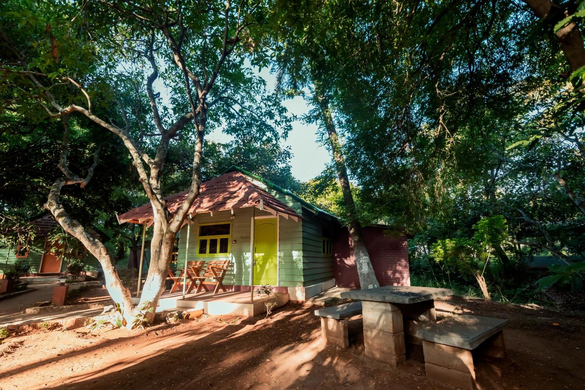Commune18 Spa Resorts Chikmagalūr Esterno foto